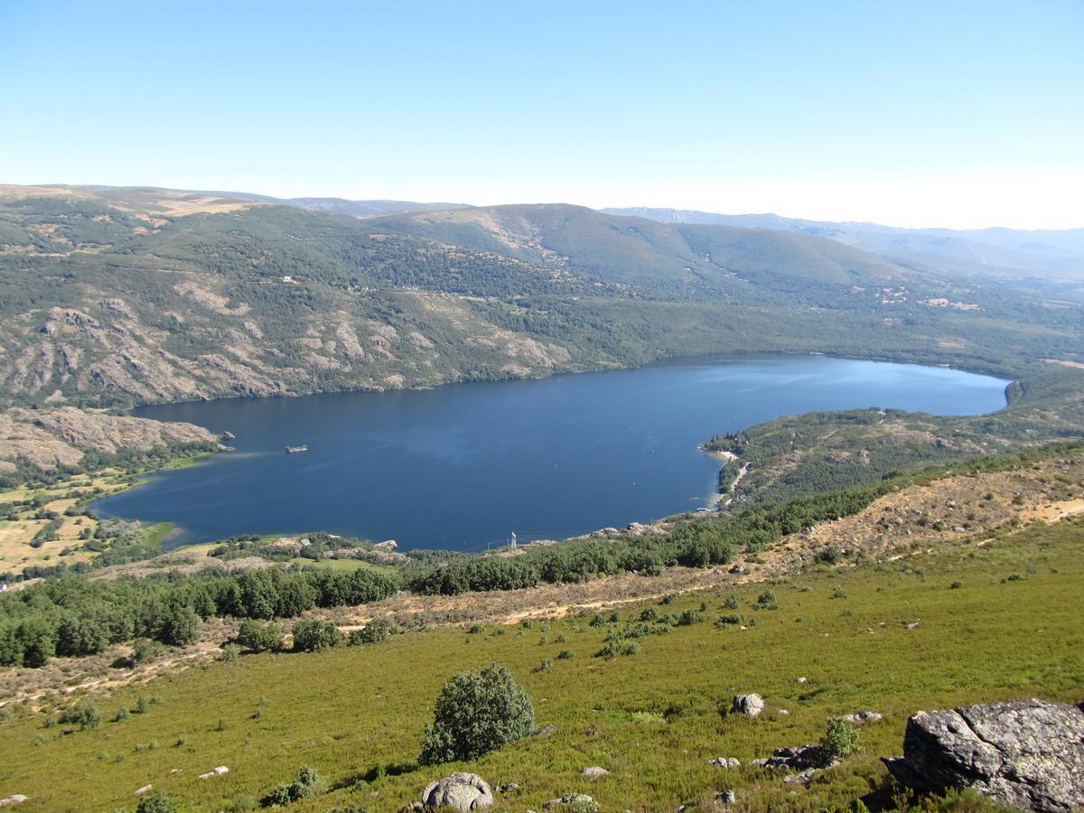 Cabanas Madarsu Vigo de Sanabria Экстерьер фото