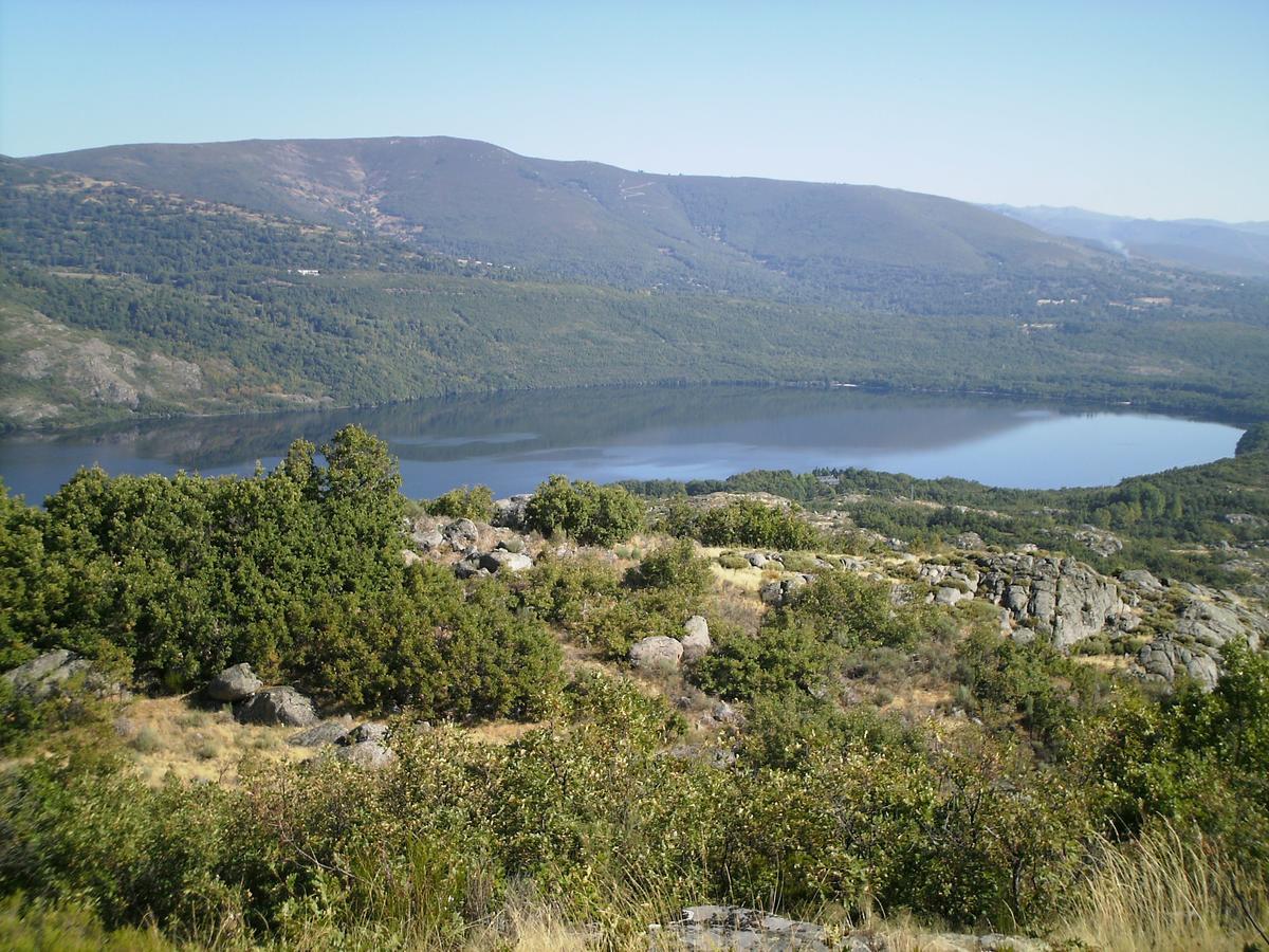 Cabanas Madarsu Vigo de Sanabria Экстерьер фото